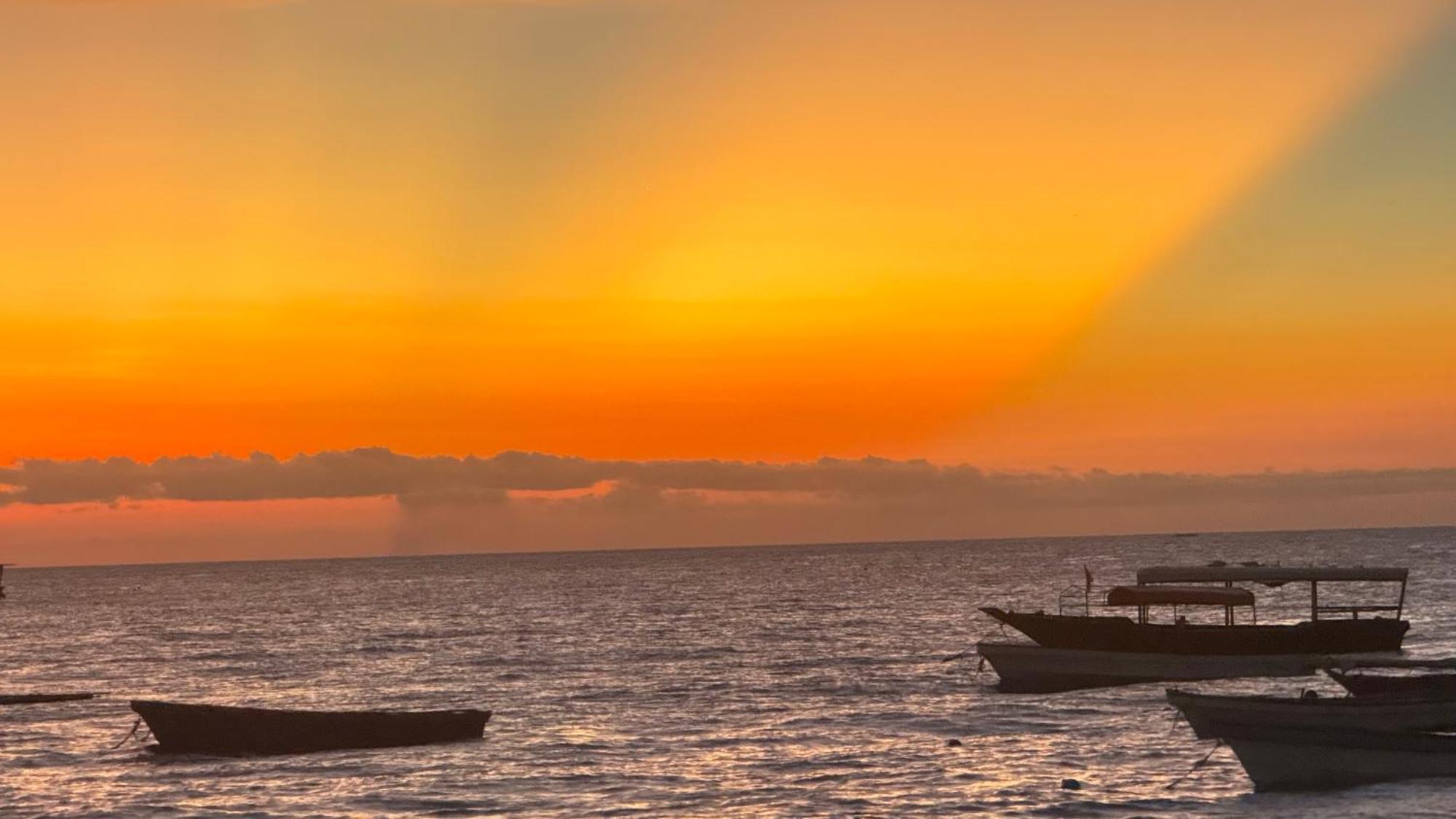 Blue Tides Hotel Nungwi Dış mekan fotoğraf